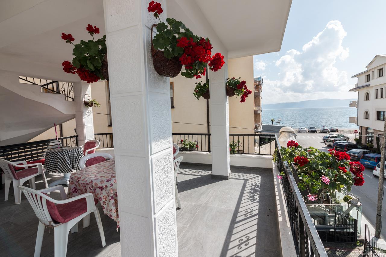 Villa Dudan Lakeview Ohrid Buitenkant foto